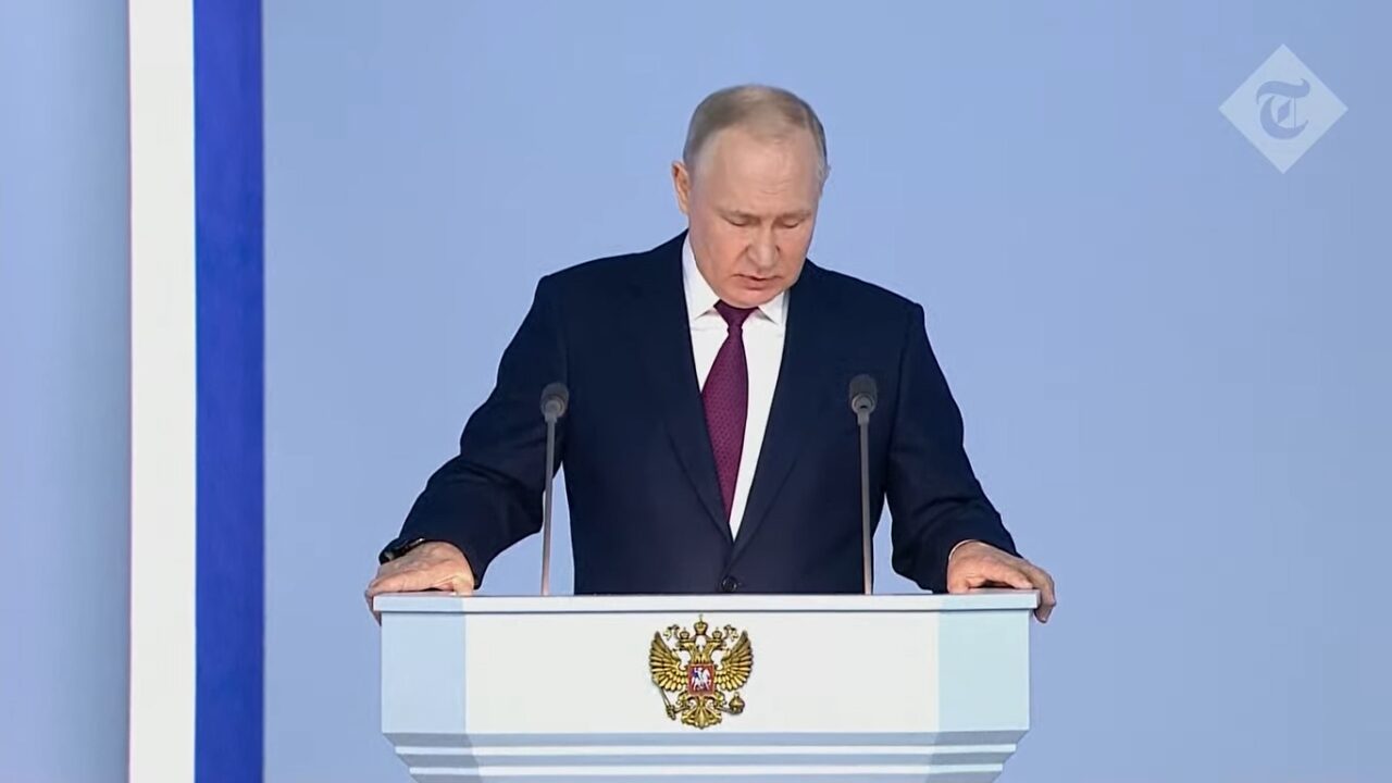 Adevărul cumplit despre mama lui Vladimir Putin. A fost salvată de vecini, în ultima clipă, din mormanul de cadavre mumificate