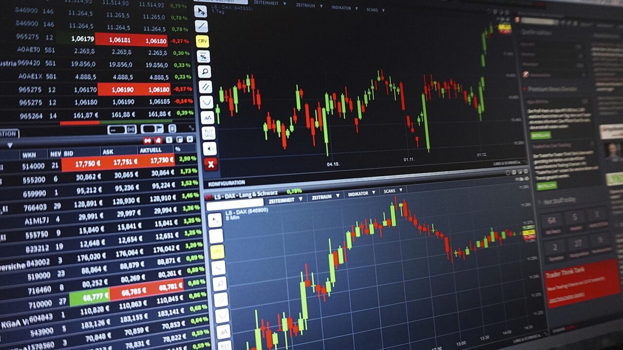 CRIZĂ FINANCIARĂ. Valoarea de piață a băncilor a pierdut jumătate de trilion de dolari