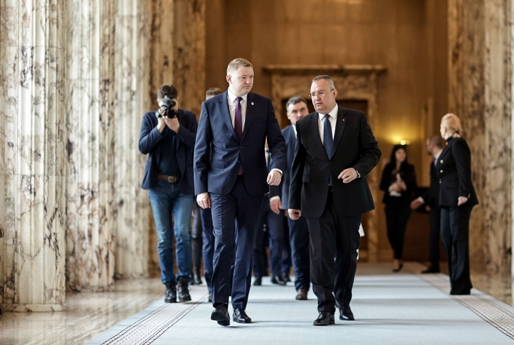 Președintele Parlamentului Letoniei, primit la Palatul Victoria de Nicolae CIUCĂ