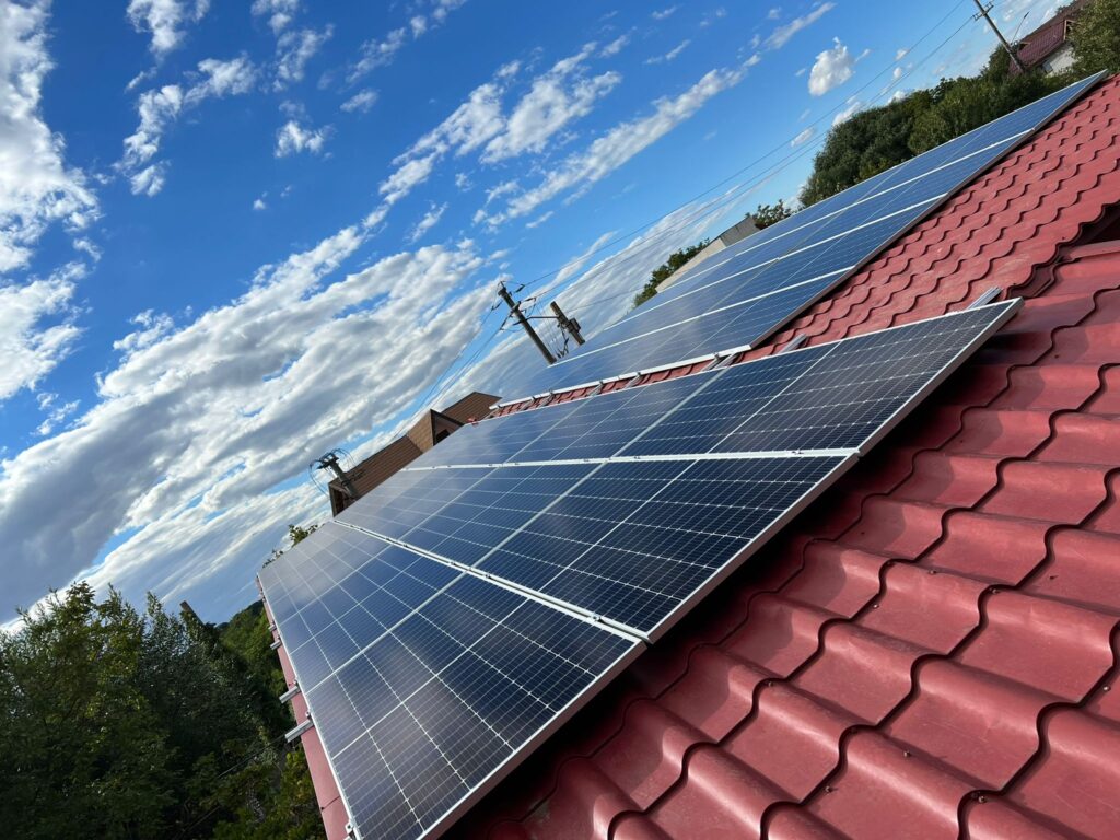 Programul Casa Verde Fotovoltaice 2023, AMÂNAT. Ultimele vești pentru românii care vor să-și monteze panouri solare