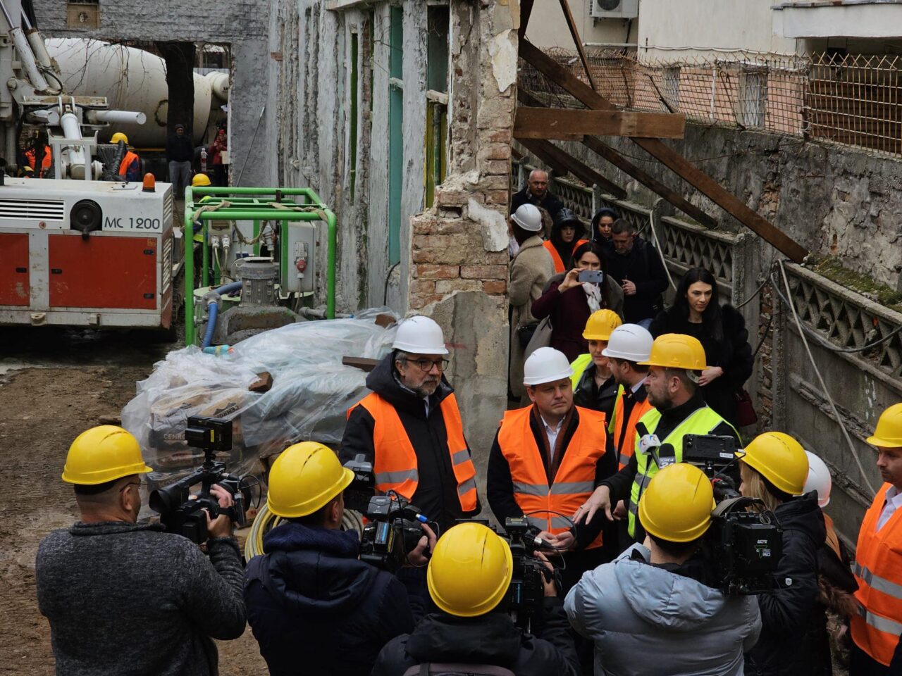 Lucian Romașcanu, despre lansarea CONSTRUCȚIEI teatrului independent Grivița 53: Ministerul Culturii a sprijinit proiectul cu 1,9 milioane euro din fonduri norvegiene