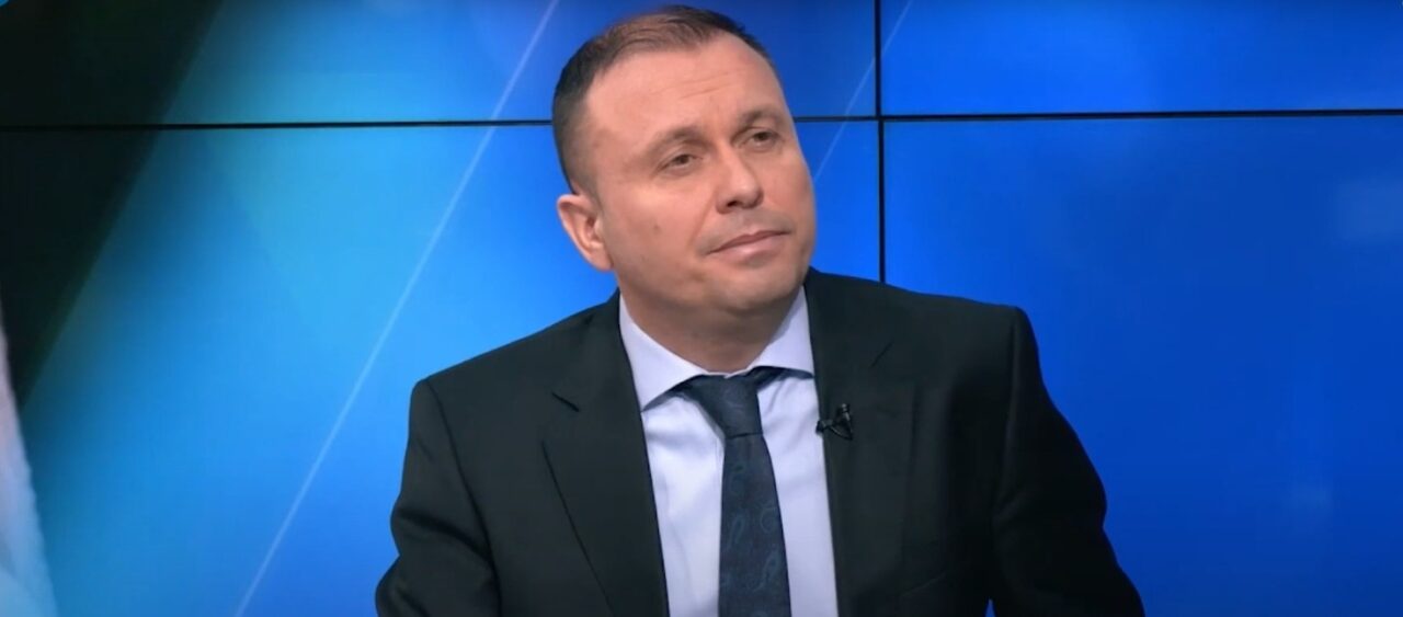 DEZVĂLUIRI despre cel mai mare dosar de trafic de droguri în licee. Ofițer antidrog: „Canabisul este cea mai utilizată substanță interzisă”