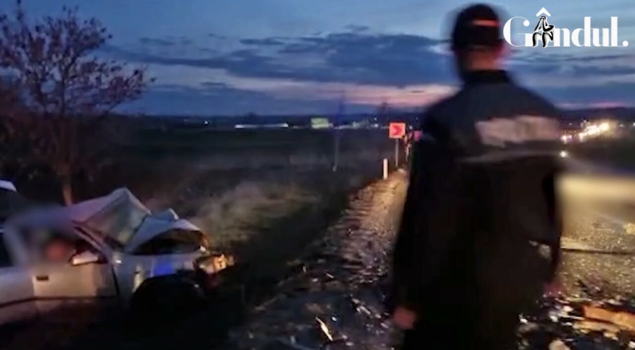 „Vai de capul meu! Amândoi aveau NUNTĂ anul ăsta!” Scene cumplite la locul accidentului din Olt, soldat cu patru morți