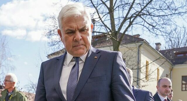 Ministrul Apărării de Ziua Marinei: „Regret faptul că proiectul de înzestrare cu corvete multirol nu a putu fi finalizat”