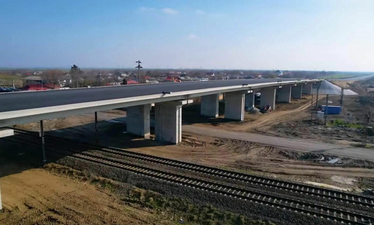 FOTO | Pasajul rutier de la Drajna va fi gata înainte de termen. „Sezonul estival va începe fără cozi în trafic”