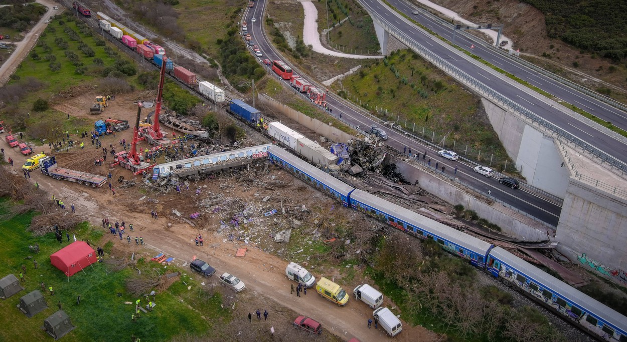 Precizările MAE după cumplitul accident feroviar din Grecia. Peste 38 de morți