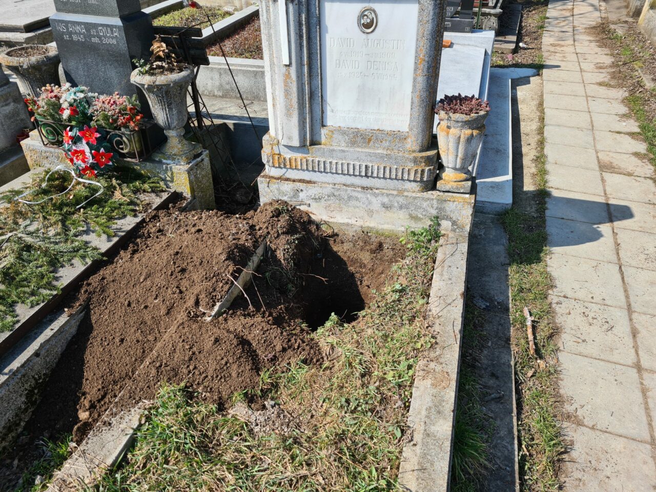 Oamenii dintr-un CIMITIR au auzit zgomote dintr-o groapă. Când au descoperit ce se auzea, de fapt, au rămas fără cuvinte