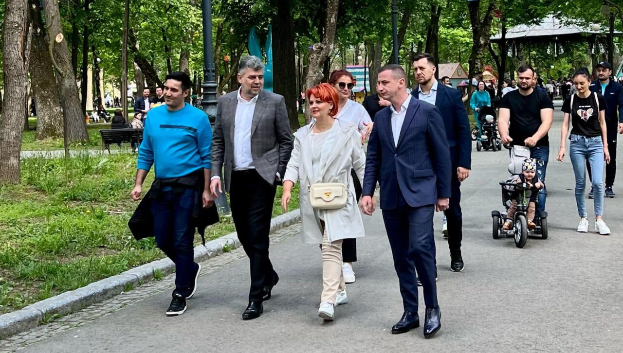 Marcel Ciolacu și Alfred Simonis au VIZITAT Târgul de Paște de la Craiova, însoțiți de edilul Olguța Vasilescu