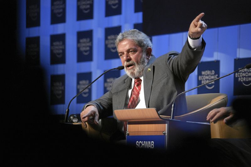 Președintele Braziliei acuză SUA că ÎNCURAJEAZĂ RĂZBOIUL din Ucraina. Lula da Silva cere UE să negocieze cu Rusia