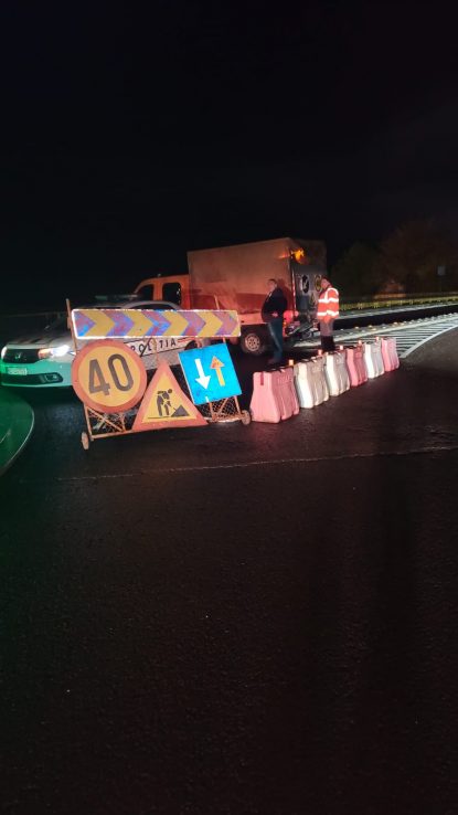 VIDEO. Circulație închisă pe centura orașului Călimănești, județul Vâlcea, din cauza căderilor de pietre