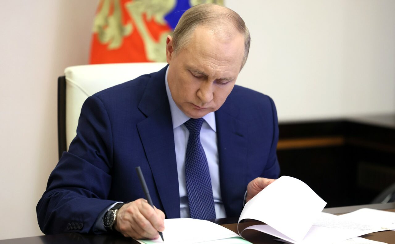 Ucrainenii pot fi deportați din teritoriile ocupate! Putin a semnat un nou decret ce va permite acest lucru