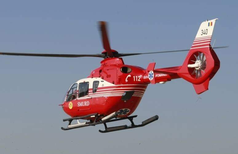 Copil de 5 ani, preluat de un elicopter SMURD, după ce a fost accidentat pe o trecere de pietoni din Mangalia