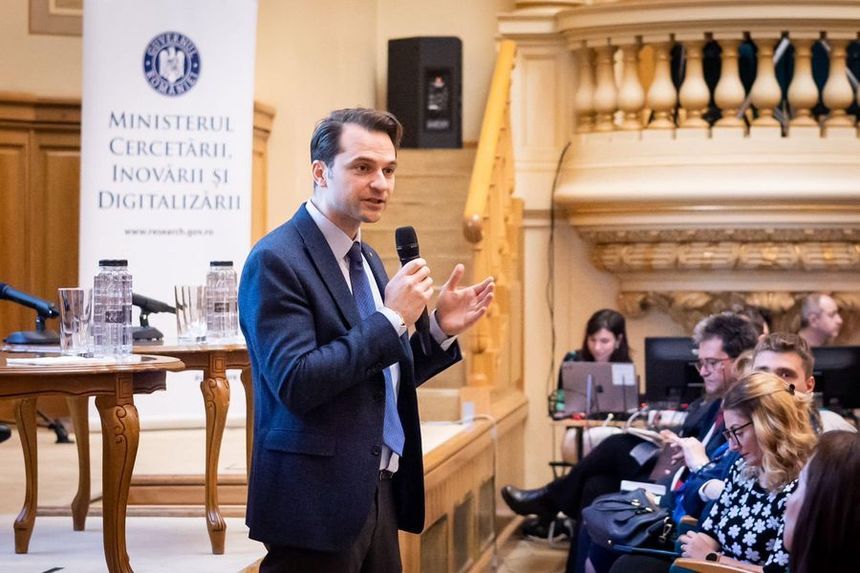 Doar 25% din populația ROMÂNIEI este alfabetizată digital. Burduja: „Până în 2030 trebuie ca 80% din populație..”