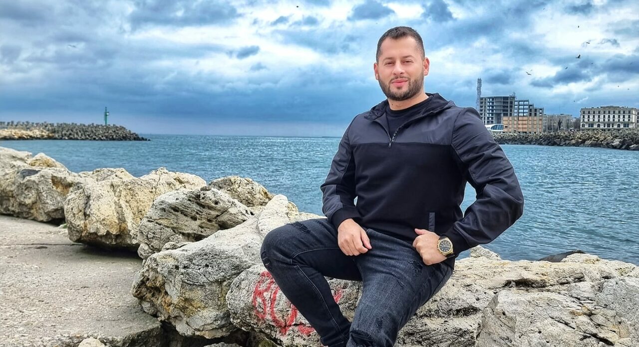 Fostul preot, Daniel Balaş, critică dur românii: ”Nu mai îmi răspundeţi cu Adevărat a înviat, nu mai cred în formalismul ăsta religios”