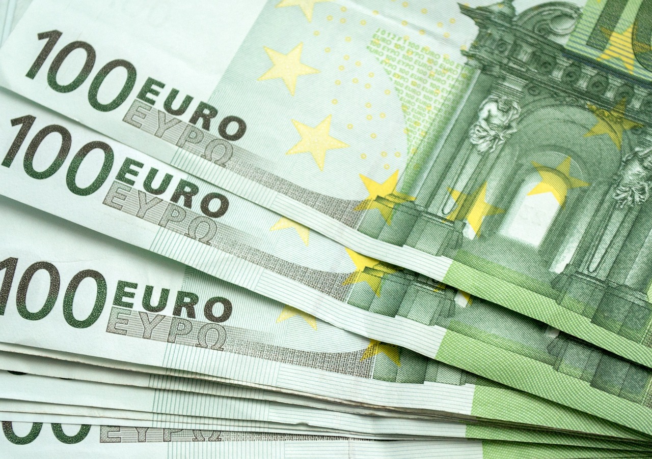 Cine este bărbatul care a primit 50.000 de euro moștenire și vrea să-i declare la FISC. „Vrei neapărat să-i împărți cu statul?”