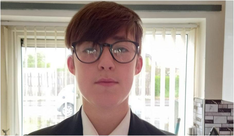 George, un adolescent de 14 ani, a murit înecat după ce a vrut să le facă o farsă prietenilor. „Îmi lipsești atât de mult”