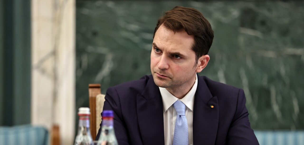 Ministerul Energiei cere 50 mil. lei de la Guvern și 15 mil. lei la rectificare, pentru închiderea minelor și reconversia ortacilor din Valea Jiului