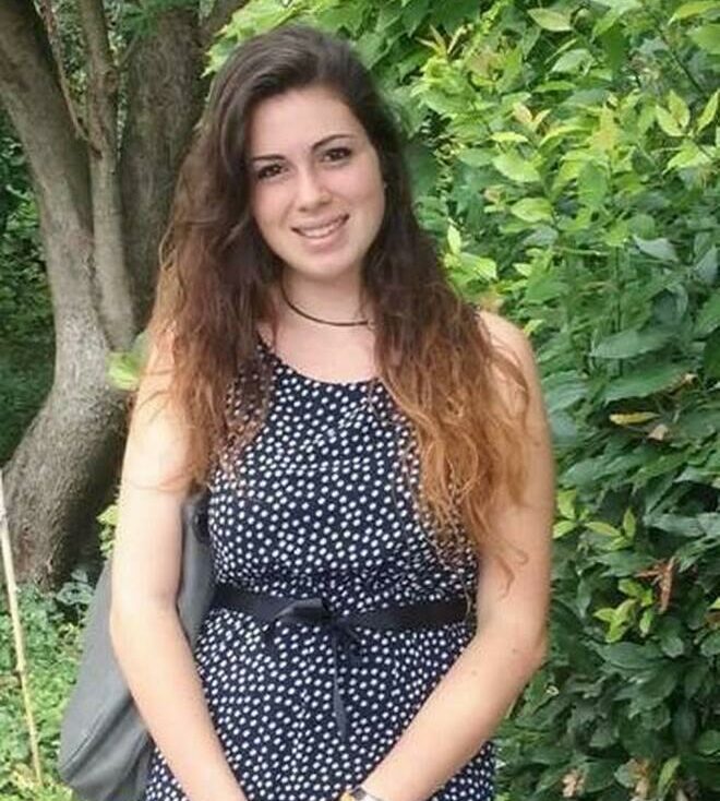 Eleonora A MURIT la 17 ani, după ce părinții săi au refuzat chimioterapia. Ireal ce tratament au ales pentru fiica lor