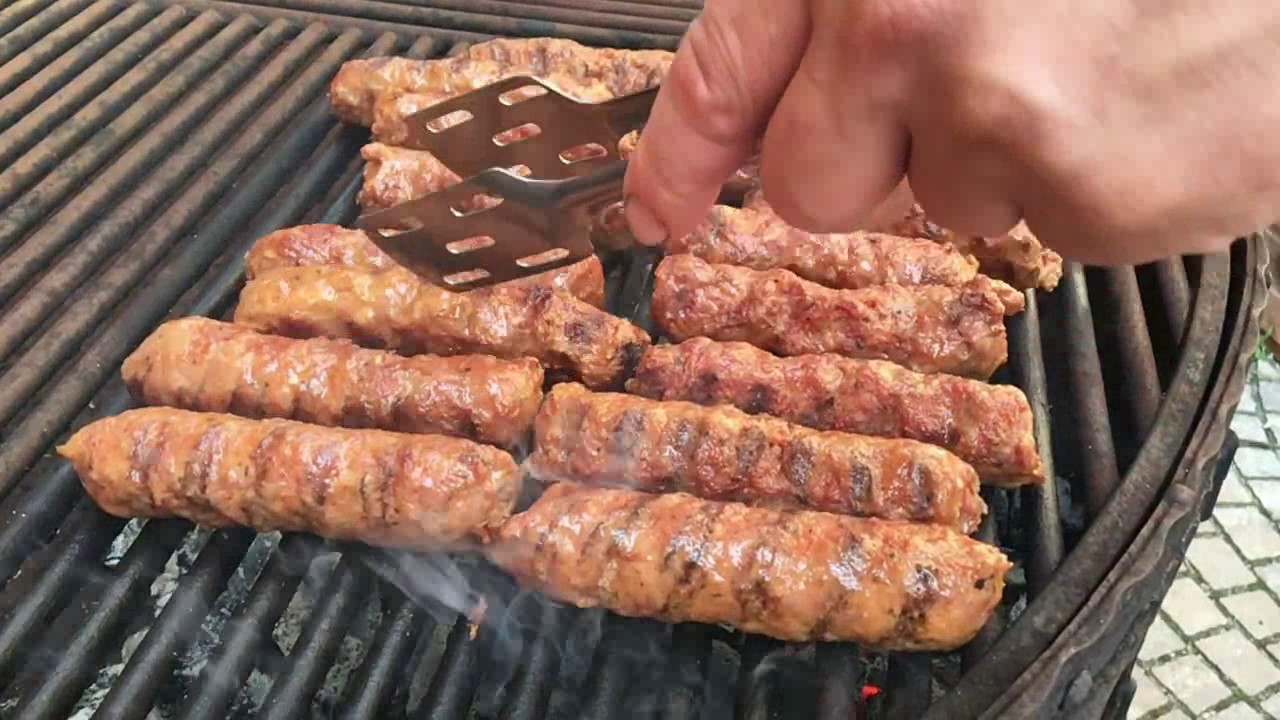 Pericolul din combinația „mortală” mici – bere. Medicii arată care sunt RISCURILE majore pentru sănătate