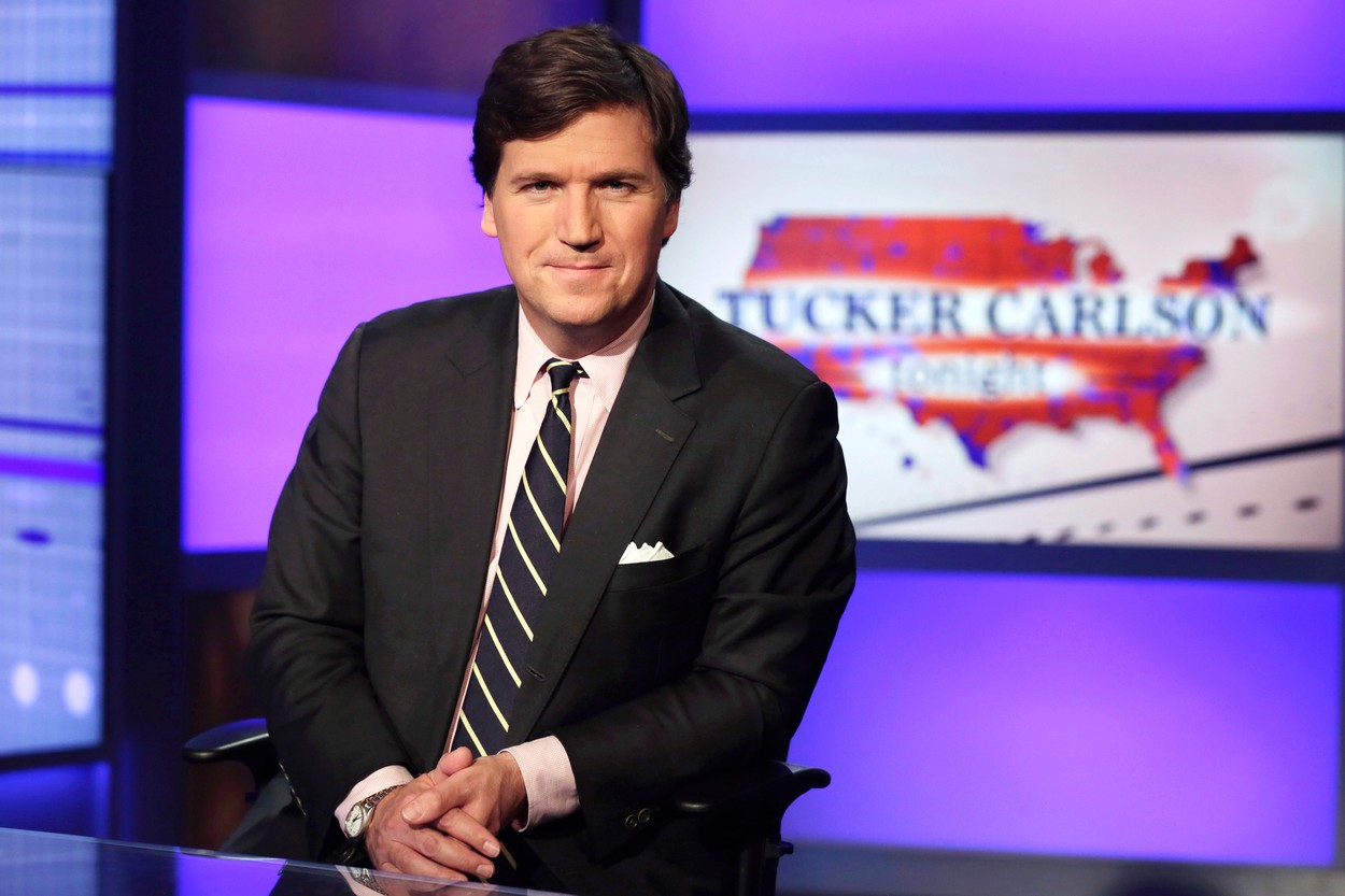 Cine este Tucker Carlson, JURNALISTUL american care l-a intervievat pe Vladimir Putin