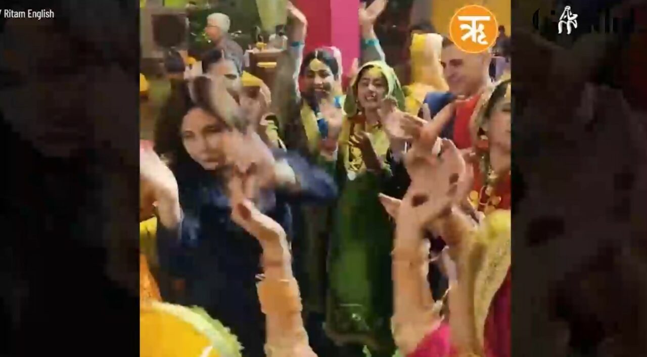 VIDEO | Daniela Sezonov Ţane, ambasadoarea României la New Delhi, a dansat pe muzică tradiţională indiană