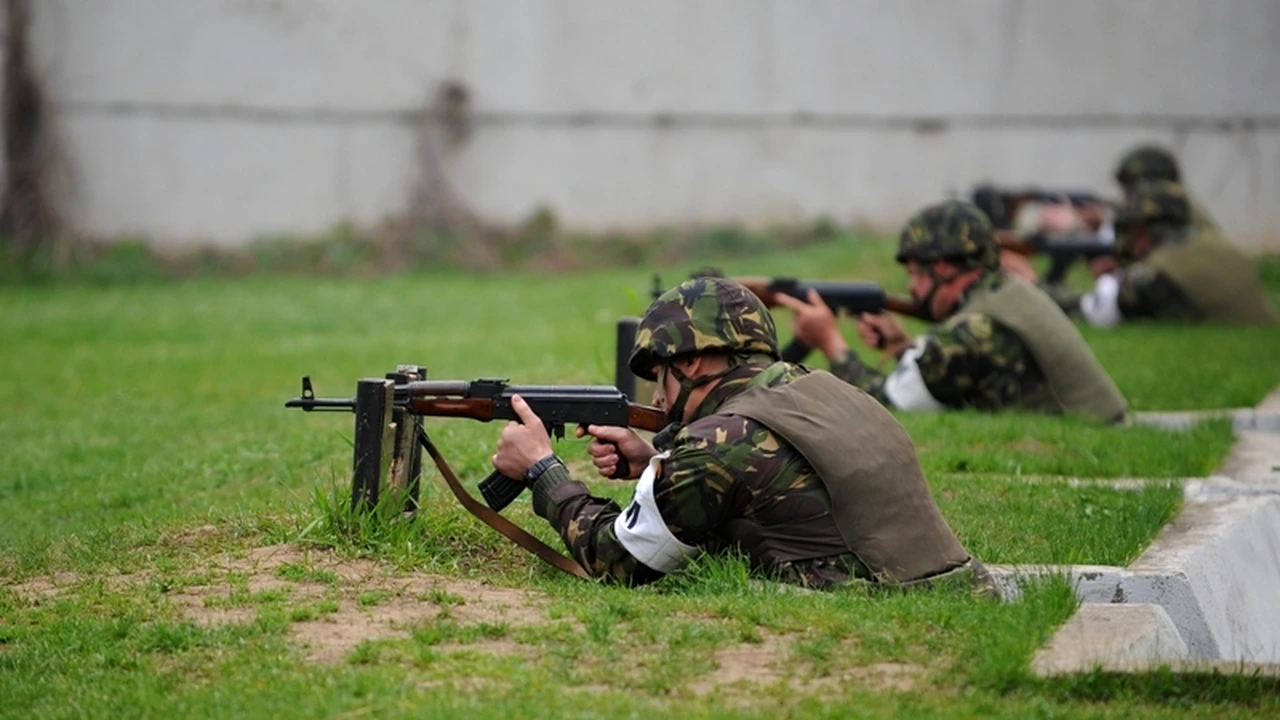 Incident în Poligonul Florești. Doi militari, răniți după ce o grenadă a EXPLODAT pe țeava aruncătorului