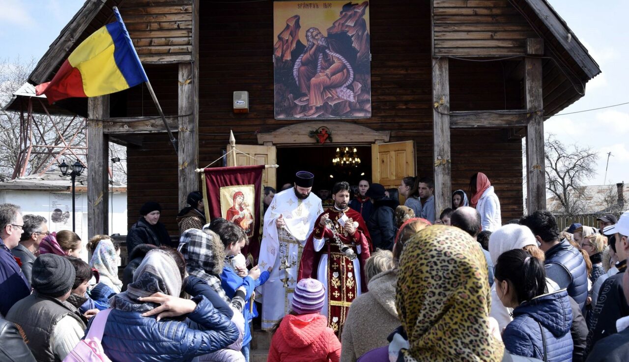 Hramul Sf. Cuvios Irodion de la Lainici în Parohia Săbăreni | Slujbă arhierească la care participă PS Veniamin Goreanu, Episcopul Republicii Moldova