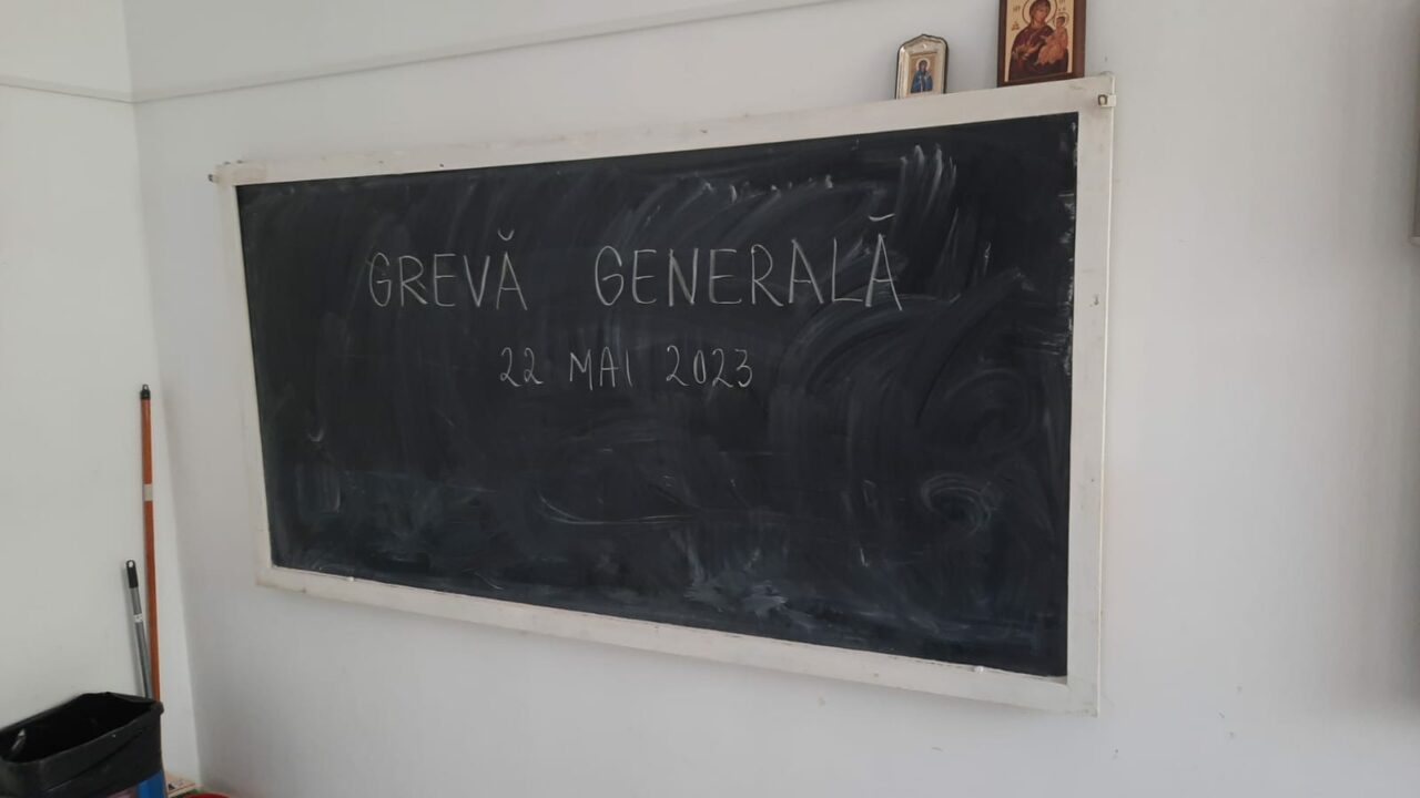 Profesorii solicită Guvernului creșteri de SALARII. Care ar urma să fie impactul bugetar