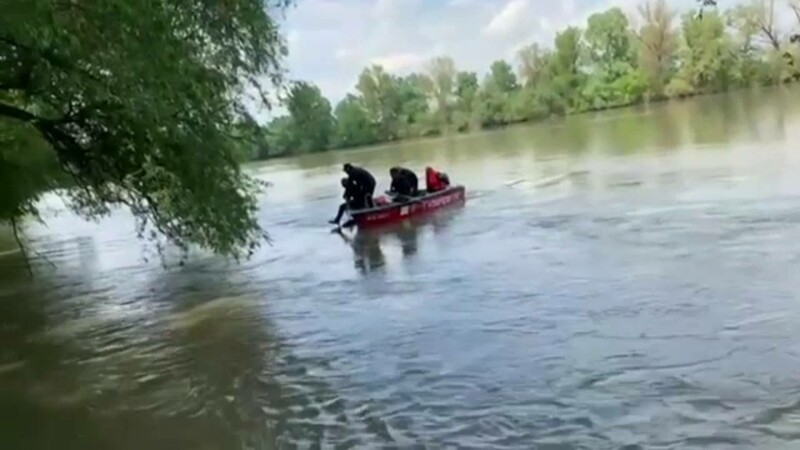 CADAVRUL unui preot din Argeș, găsit într-o baltă de pescuit. Ce spun anchetatorii