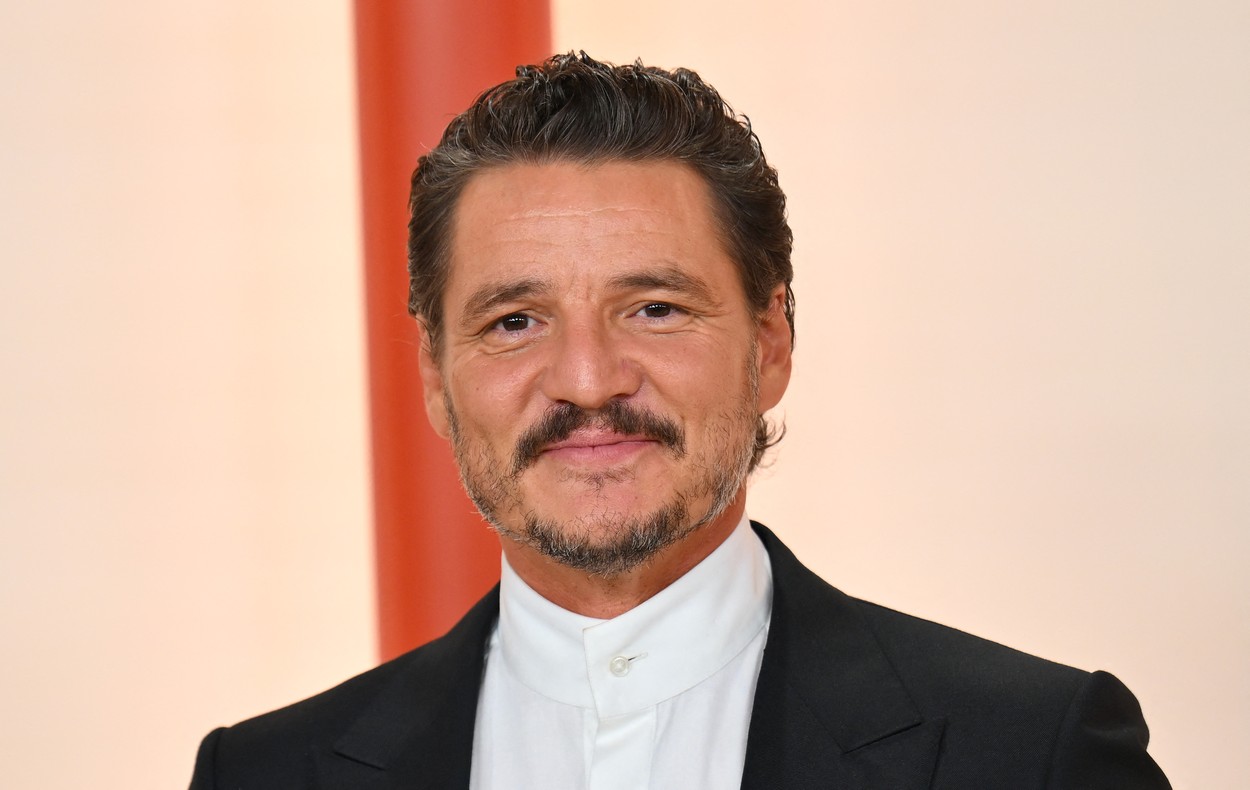 Pedro Pascal este în discuții pentru a juca în continuarea lungmetrajului „Gladiatorul”