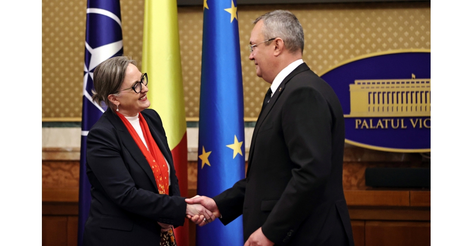 FOTO | Premierul Nicolae Ciucă a primit-o, în vizită de rămas bun, pe ambasadoarea Canadei în România, Annick Goulet. Ce au discutat cei doi oficiali