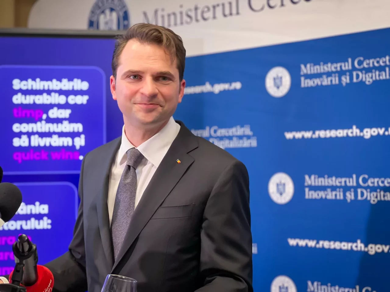 VIDEO | Sebastian Burduja, despre PĂSTRAREA funcției de ministru al Cercetării în noul guvern: „Sunt mai mult decât bucuros să continui proiectele”