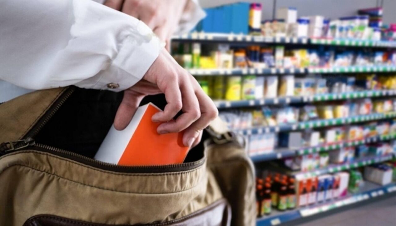 Mai rar așa ceva! Ce a furat un român de 25 de ani, dintr-un supermarket din Germania