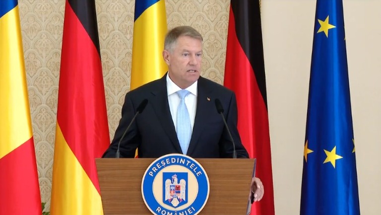 VIDEO |  Klaus Iohannis: „Rocada guvernamentală s-ar putea încheia pe 30 mai. Nu e loc de tras sfori și negocieri”