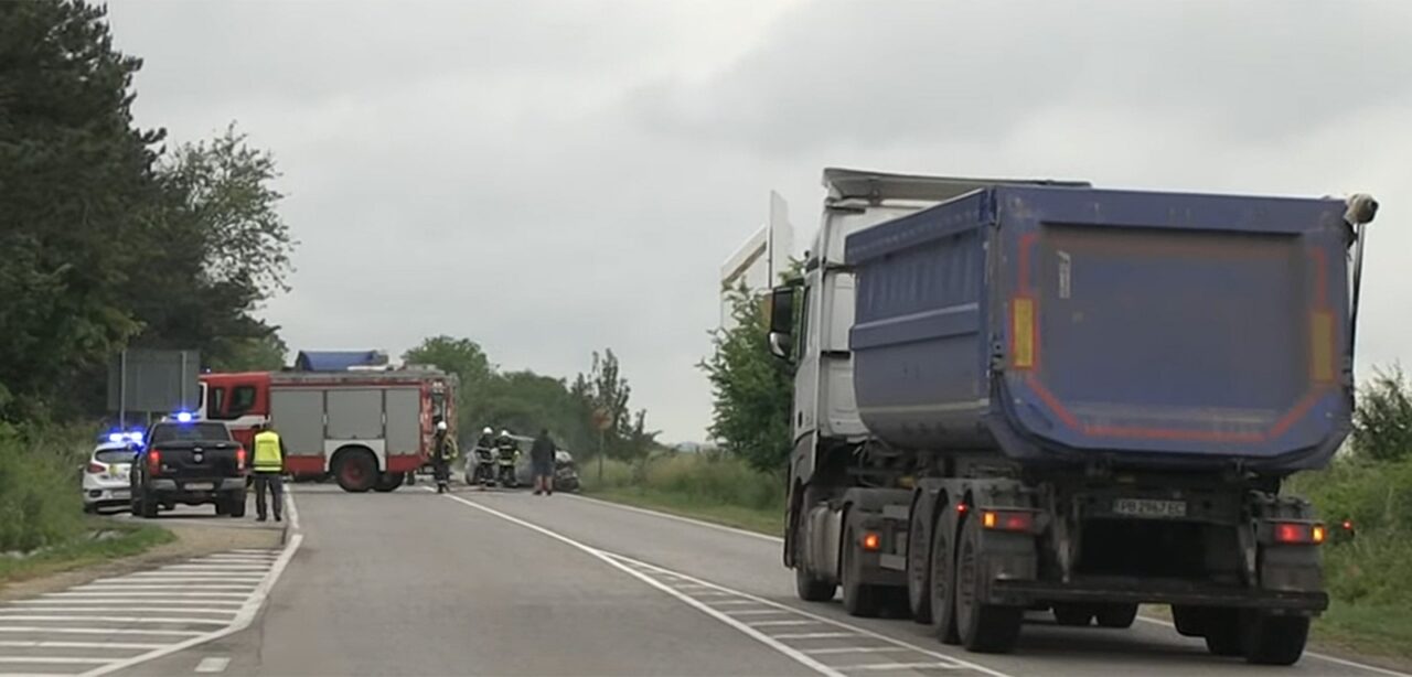 TIR-ul abandonat pe E85, în urmă cu o lună, aparține unei firme din Ucraina. Polițiștii au aflat abia acum ce s-a întâmplat cu șoferul