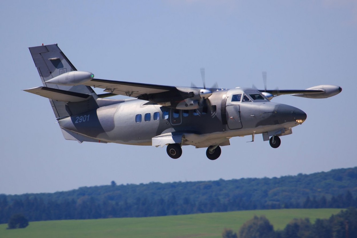INCIDENT aviatic în apropierea spaţiului aerian al României. Un Avion polonez a fost interceptat de o aeronavă de vânătoare a Rusiei / Reacția MApN
