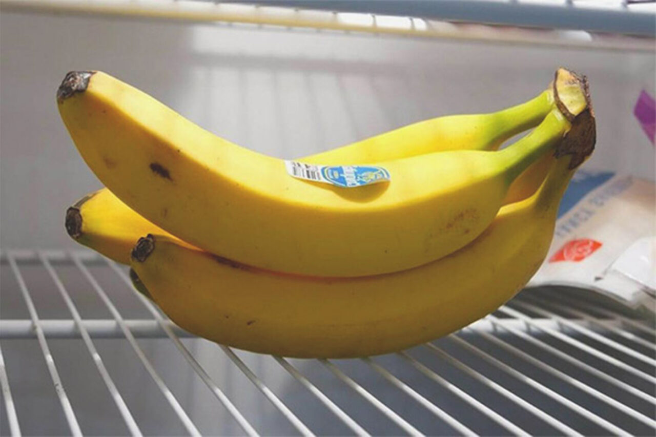 Ce se întâmplă dacă speli bananele imediat după ce le-ai cumpărat și le bagi în frigider