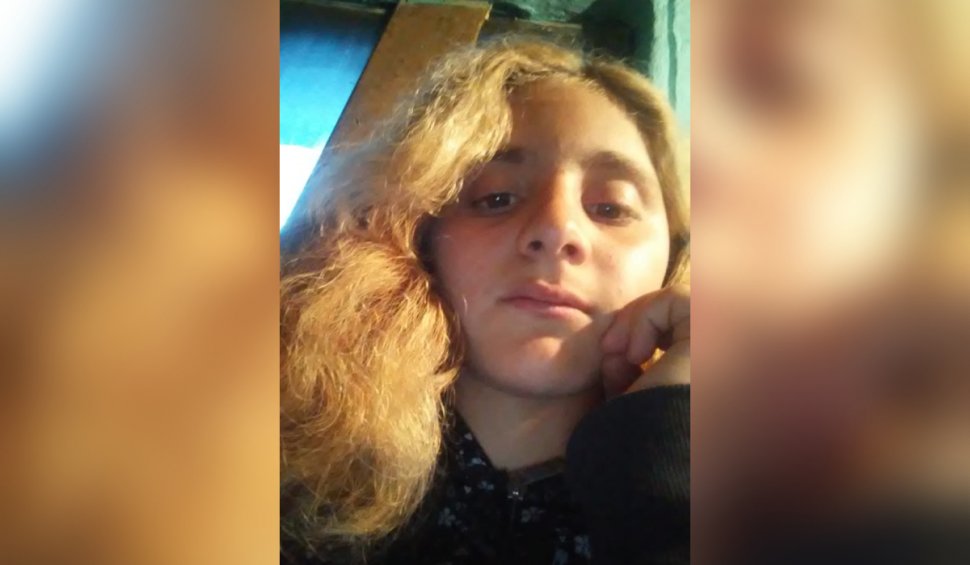 O fată de 14 ani a DISPĂRUT de acasă, dintr-o comună din județul Iași. Dacă o vedeți, sunați la 112!
