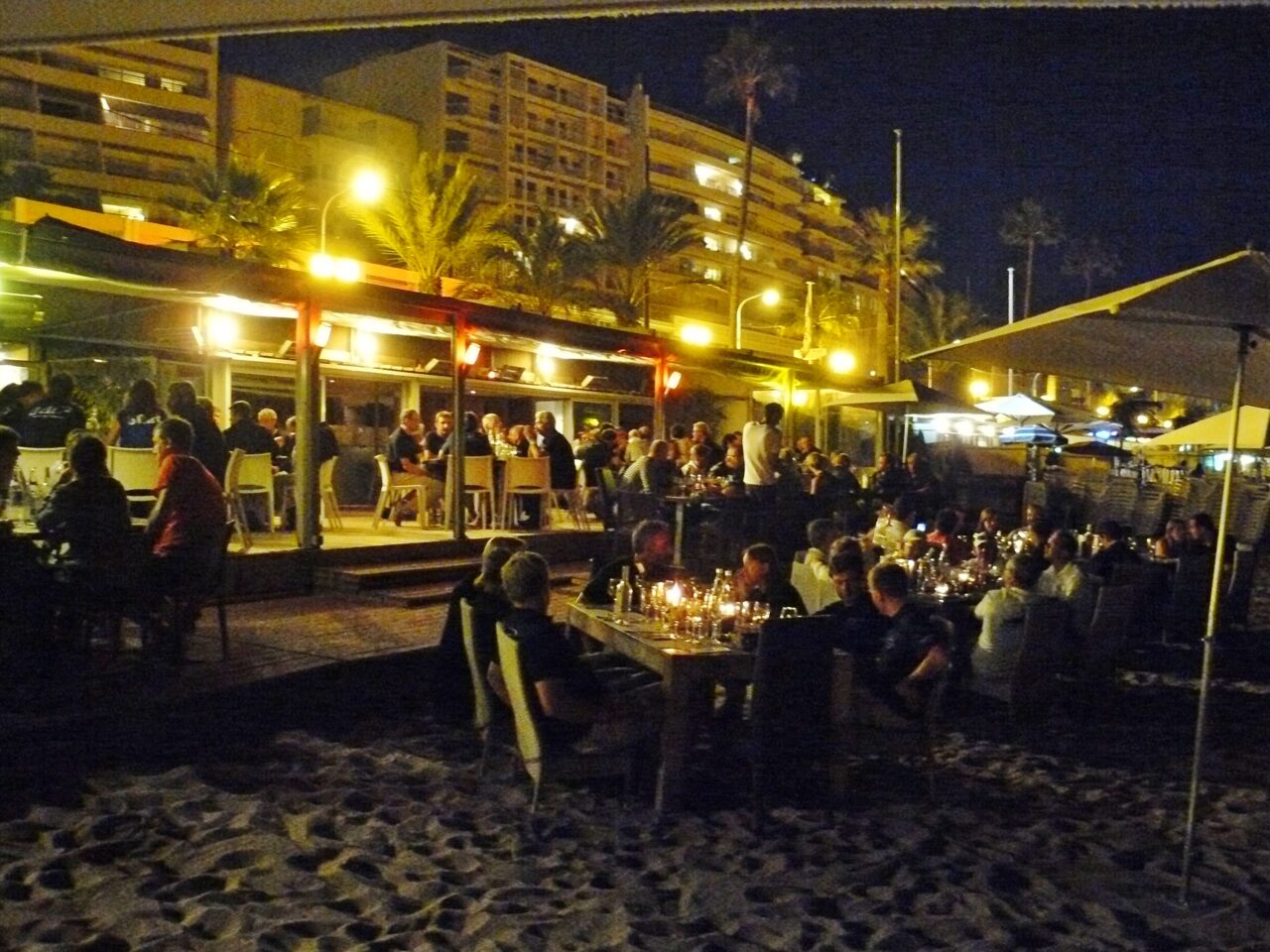 CANNES, capitala mondială a filmului, dar și a prostituției de lux. O noapte de distracție poate trece de 40.000 de dolari
