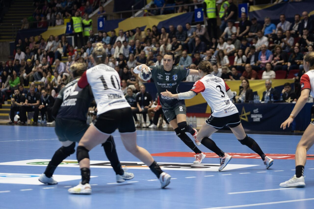 Vis RATAT pentru CSM București în ultimul meci pentru Cristina Neagu! Final Four-ul din Liga Campionilor irealizabil pentru România
