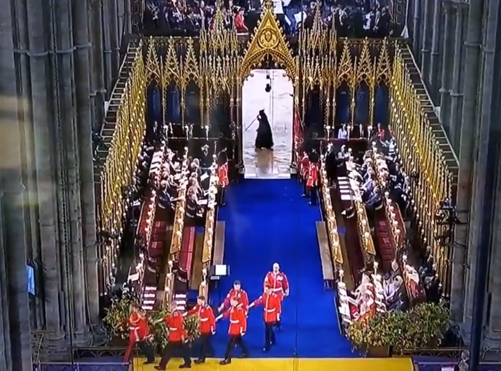 VIDEO | Spectatorii încoronării Regelui Charles al III-lea l-au putut vedea și pe ”secerătorul morții”