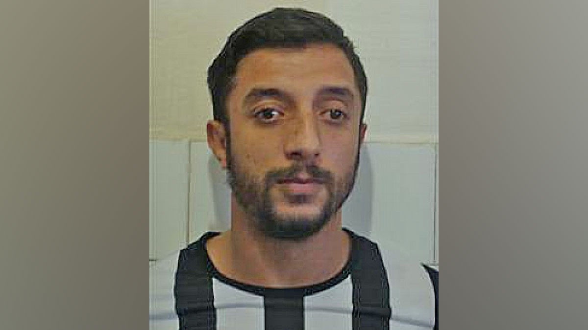 Un deținut a EVADAT din Penitenciarul Ploiești. Bărbatul, condamnat la 12 ani de închisoare pentru tâlhărie, a reușit să fugă după ce a sărit un gard