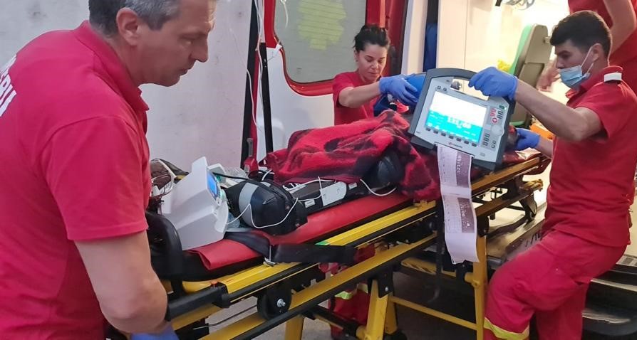 Fetiță de un an și jumătate din Botoșani, de urgență la spital după ce a băut benzină