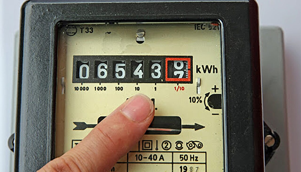Ce se întâmplă dacă ești abonat Enel și nu transmiți INDEXUL consumului la curentul electric