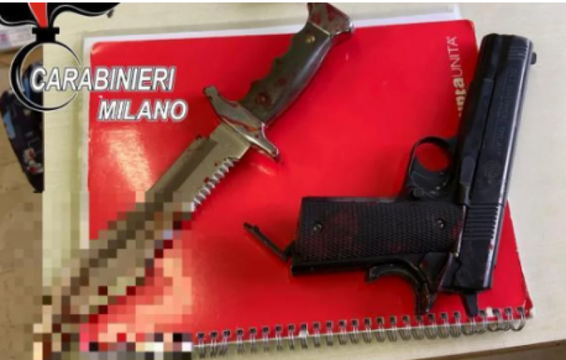 Teroare într-o școală din MILANO! Un elev a înjunghiat o profesoară / Martor: „A fost ca în America”