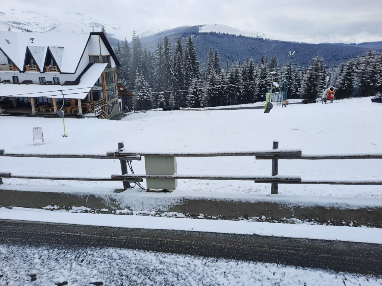 A venit iarna! În ce zone va ninge joi în România