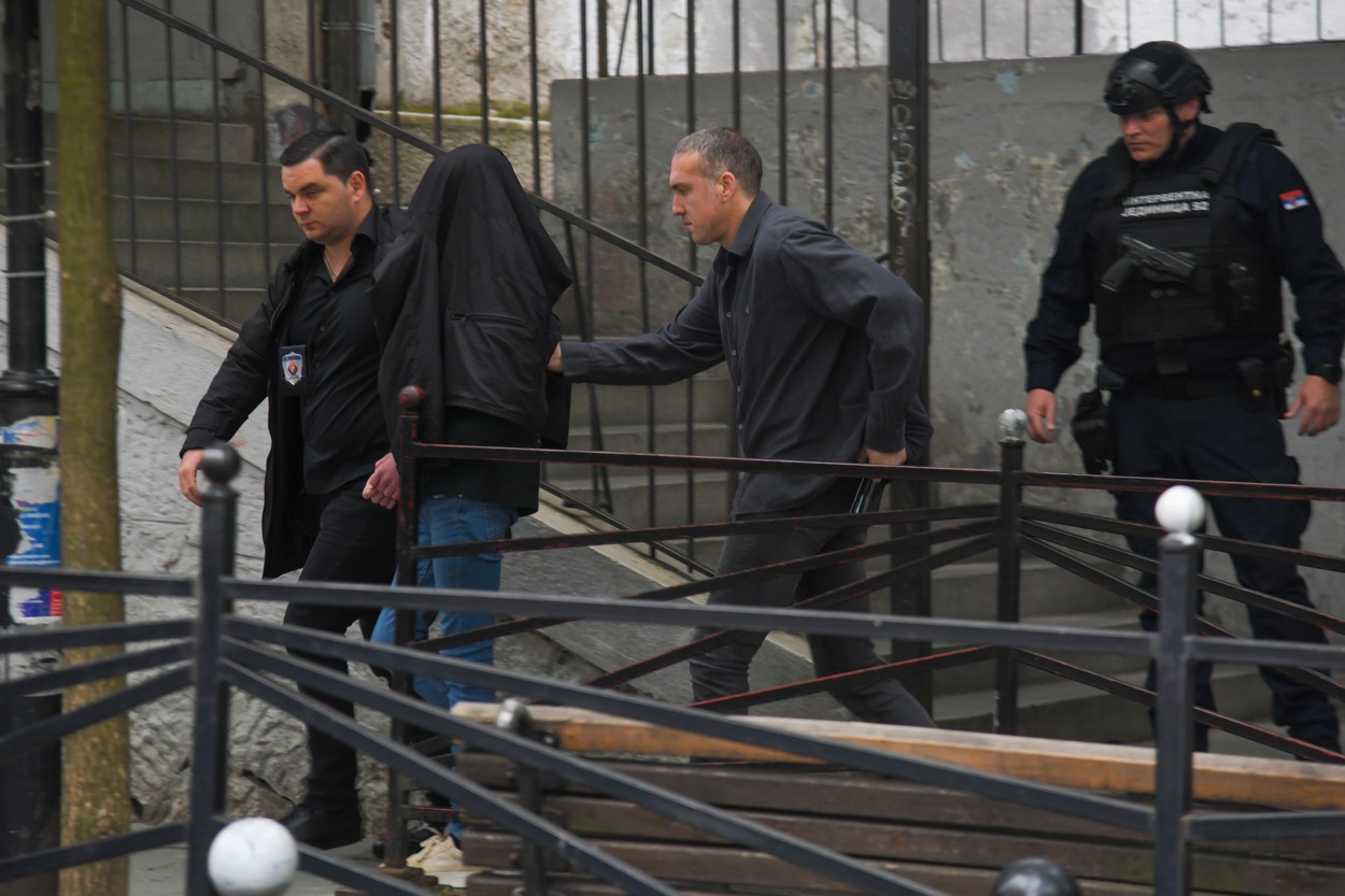 Detalii cutremurătoare despre masacrul de la școala din Belgrad. Elevul și-ar fi planificat atacul de o lună. Serbia a decretat trei zile de doliu