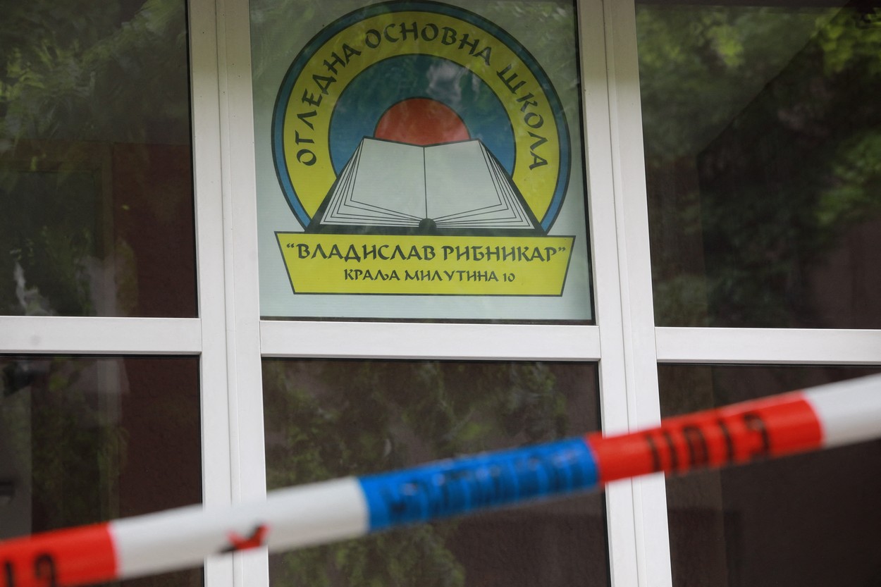 Un elev din Serbia plănuia să comită un masacru lângă o grădiniță. Își făcuse o listă cu criminali și învăța să facă o bombă