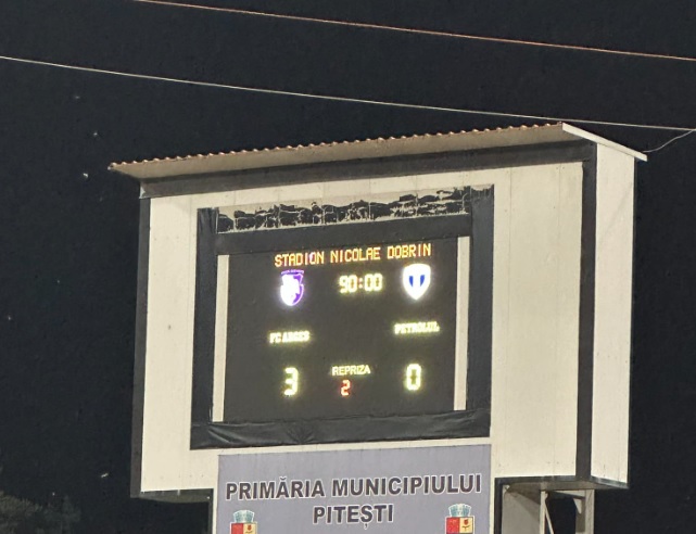 FC Argeș se salvează pentru moment și merge la BARAJUL de menținere în Superliga! Chindia Tărgoviște a retrogradat la inaugurarea stadionului