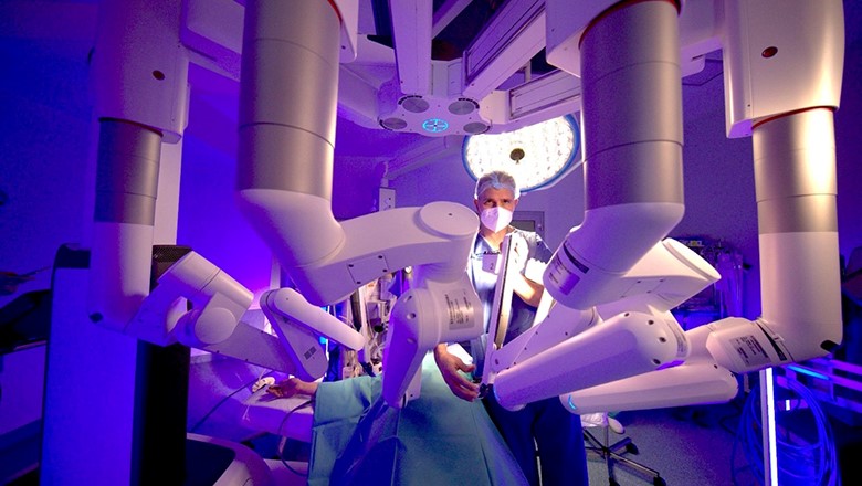 Tratamentul chirurgical modern al afecțiunilor urologice, la SANADOR